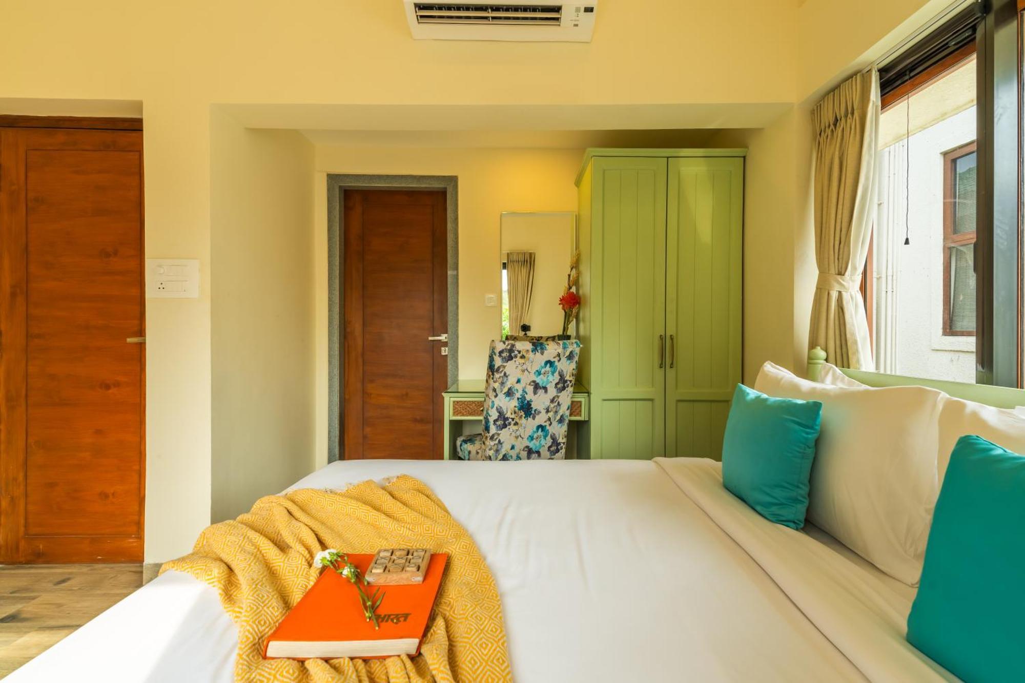 Elivaas 3 Bhk With Pvt Pool - Azalea Villa Siolim Buitenkant foto